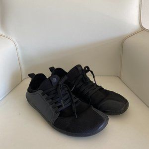 Vivobarefoot Kasana Womens Barefoot sneakers / Black / sz 41